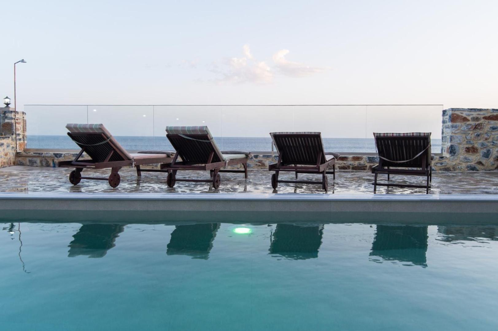 Villa Paradise Antiskari ภายนอก รูปภาพ